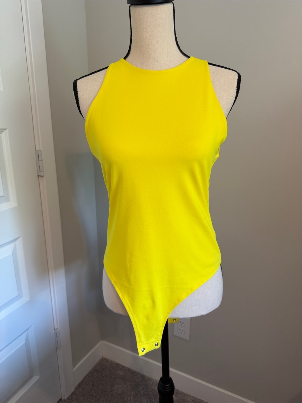 ReoRia Neon Yellow Sleeveless Bodysuit